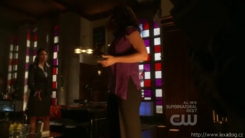 lexa-doig-smallville-harvest-023.jpg