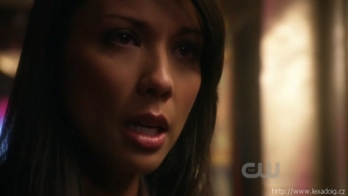 lexa-doig-smallville-harvest-028.jpg